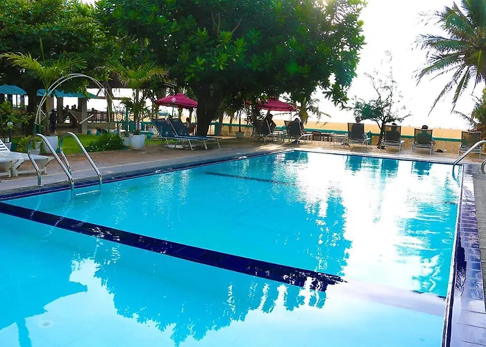 Topaz Beach Hotel