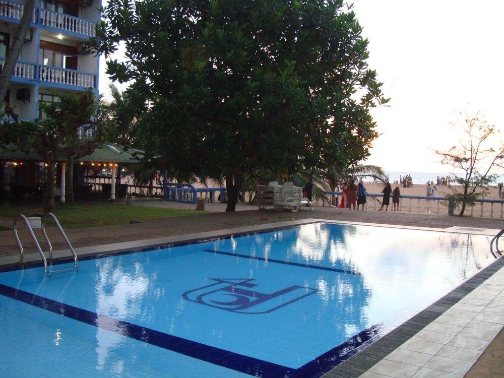 Topaz Negombo