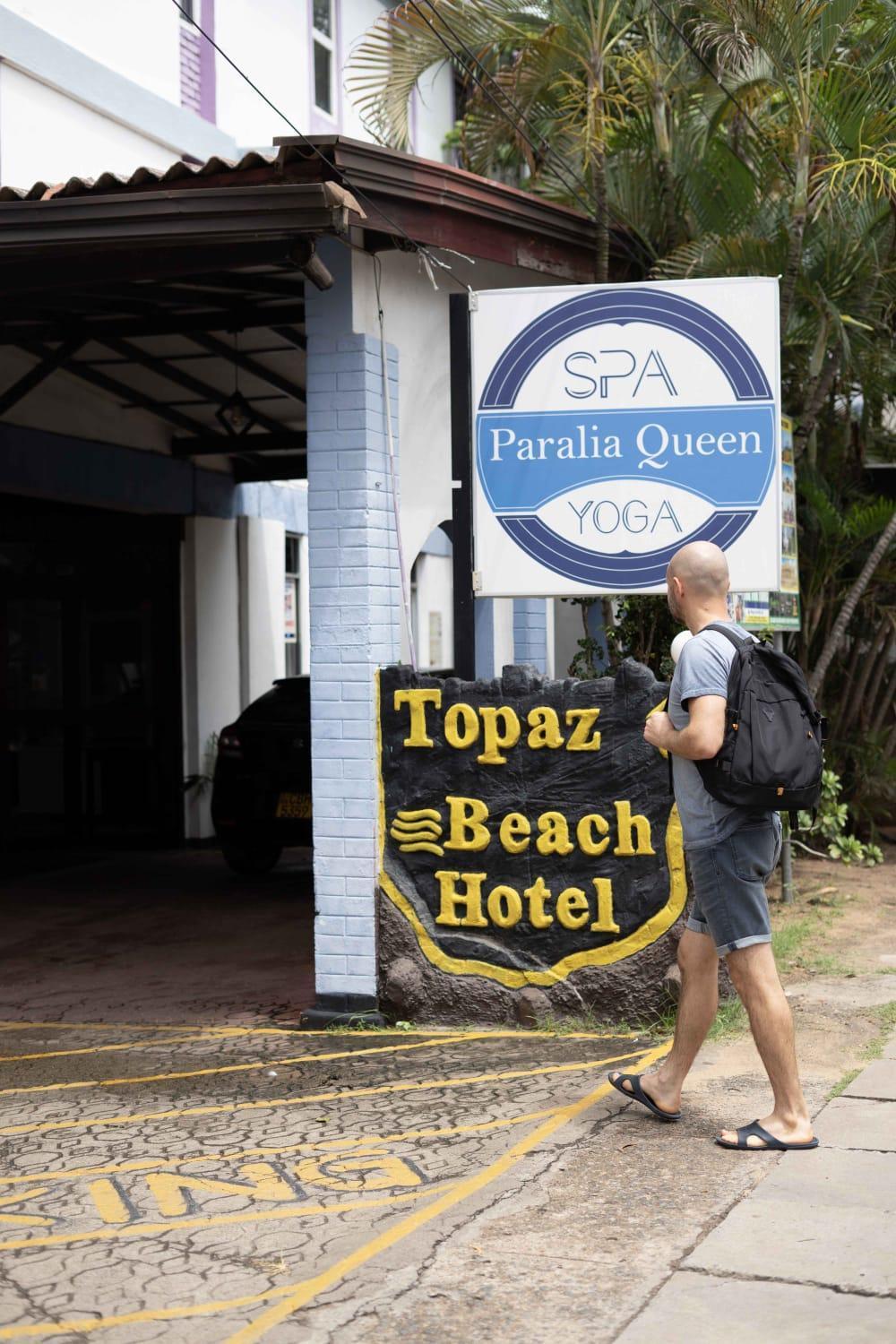Topaz Hotel 3*