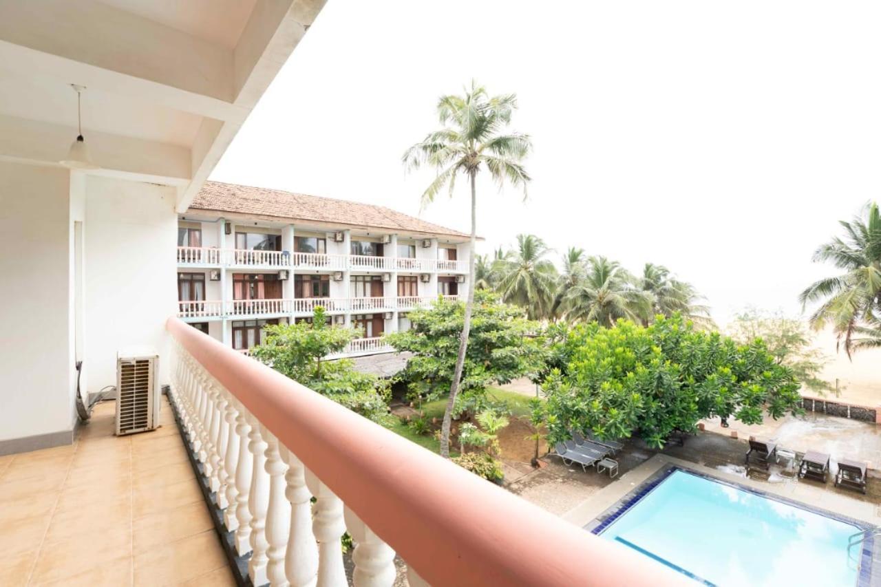 Topaz Hotel Negombo