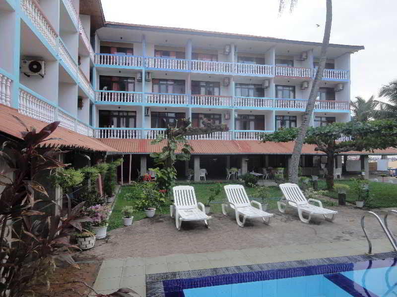 Topaz Hotel 3*